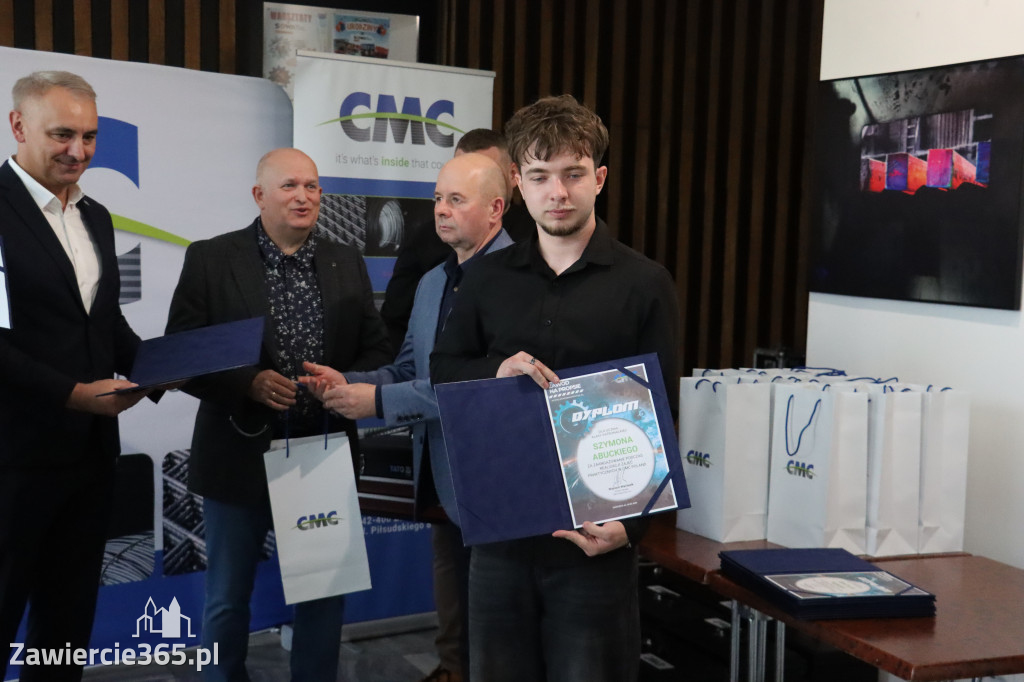 Fotorelacja: „Lato na propsie” - wernisaż wystawy w MOK Zawiercie