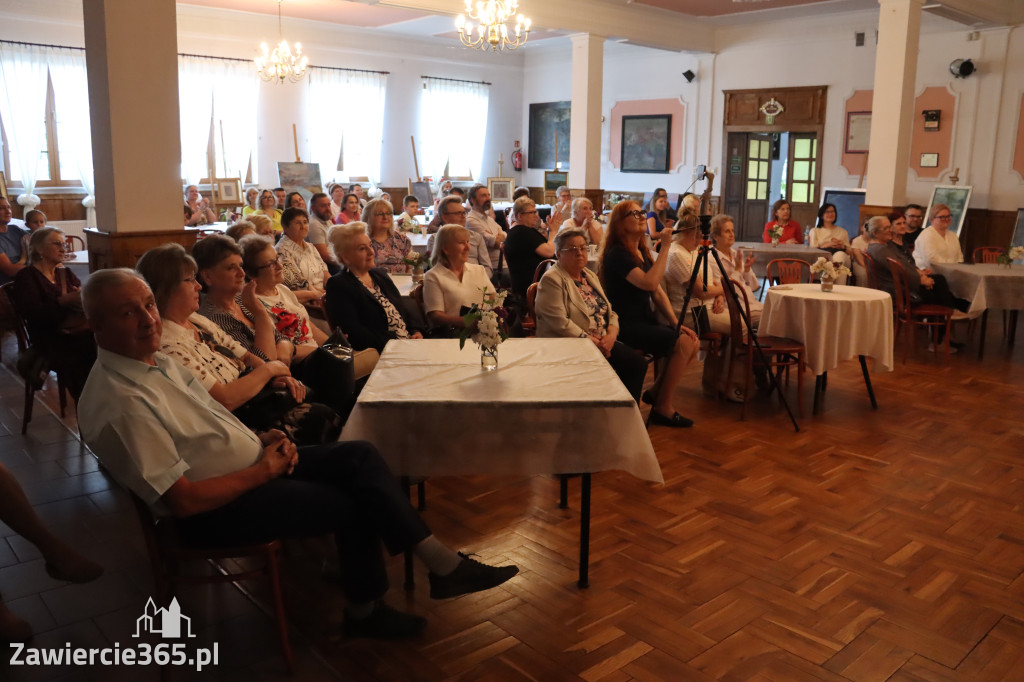 Fotorelacja: Koncert Nie tylko dla Mam w Pałacyku nad Wartą w Zawierciu Kromołowie