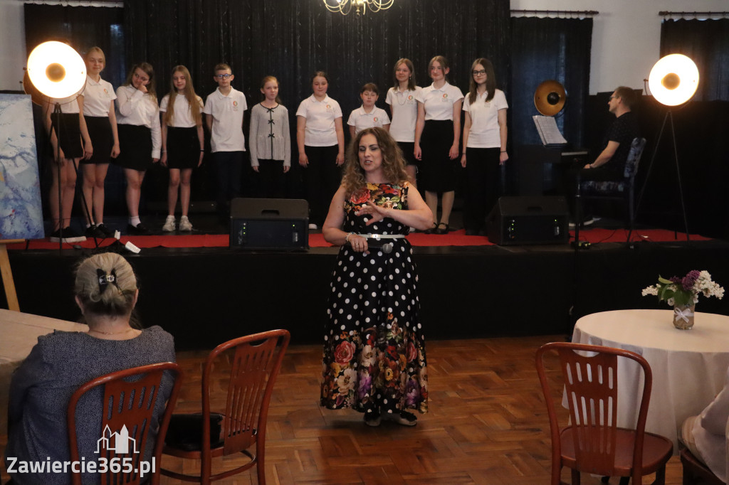 Fotorelacja: Koncert Nie tylko dla Mam w Pałacyku nad Wartą w Zawierciu Kromołowie