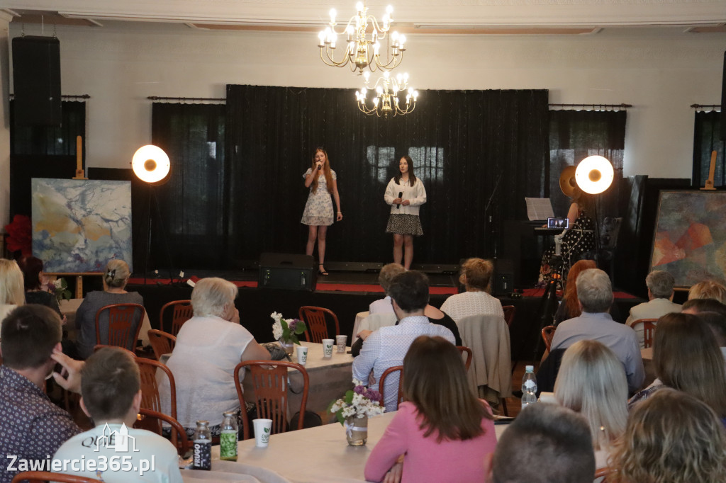Fotorelacja: Koncert Nie tylko dla Mam w Pałacyku nad Wartą w Zawierciu Kromołowie