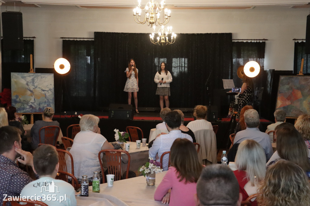 Fotorelacja: Koncert Nie tylko dla Mam w Pałacyku nad Wartą w Zawierciu Kromołowie