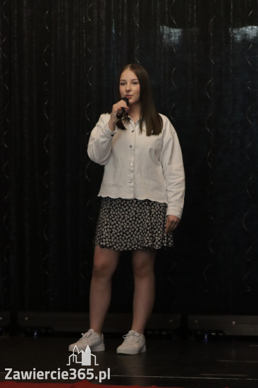 Fotorelacja: Koncert Nie tylko dla Mam w Pałacyku nad Wartą w Zawierciu Kromołowie