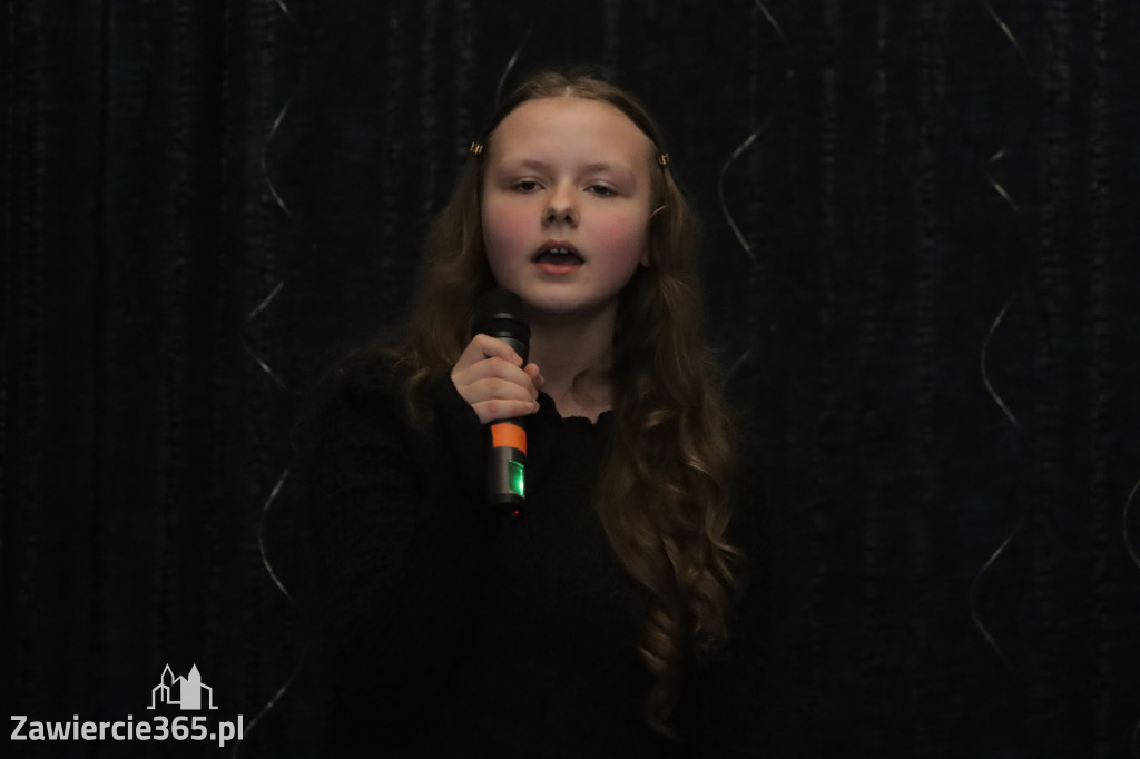 Fotorelacja: Koncert Nie tylko dla Mam w Pałacyku nad Wartą w Zawierciu Kromołowie