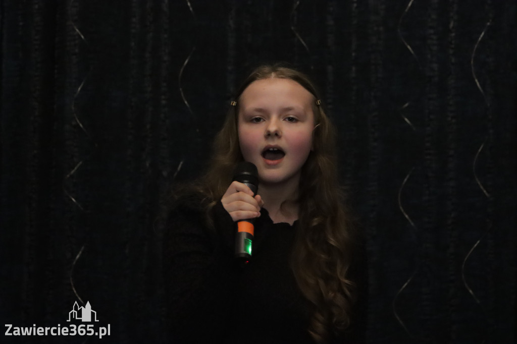 Fotorelacja: Koncert Nie tylko dla Mam w Pałacyku nad Wartą w Zawierciu Kromołowie