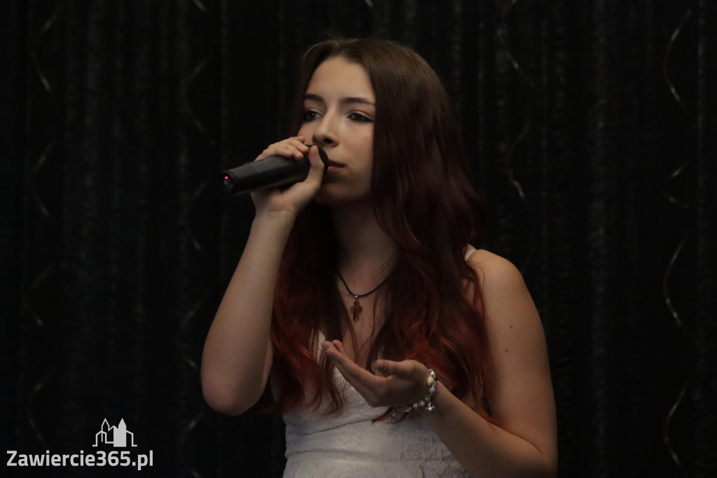 Fotorelacja: Koncert Nie tylko dla Mam w Pałacyku nad Wartą w Zawierciu Kromołowie