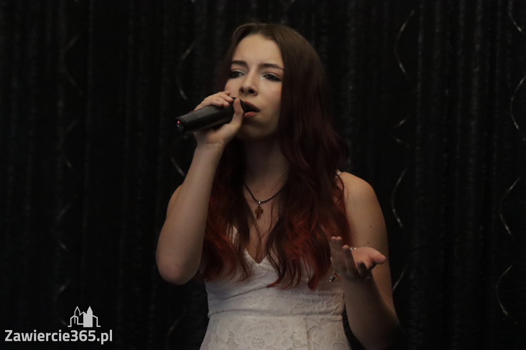 Fotorelacja: Koncert Nie tylko dla Mam w Pałacyku nad Wartą w Zawierciu Kromołowie