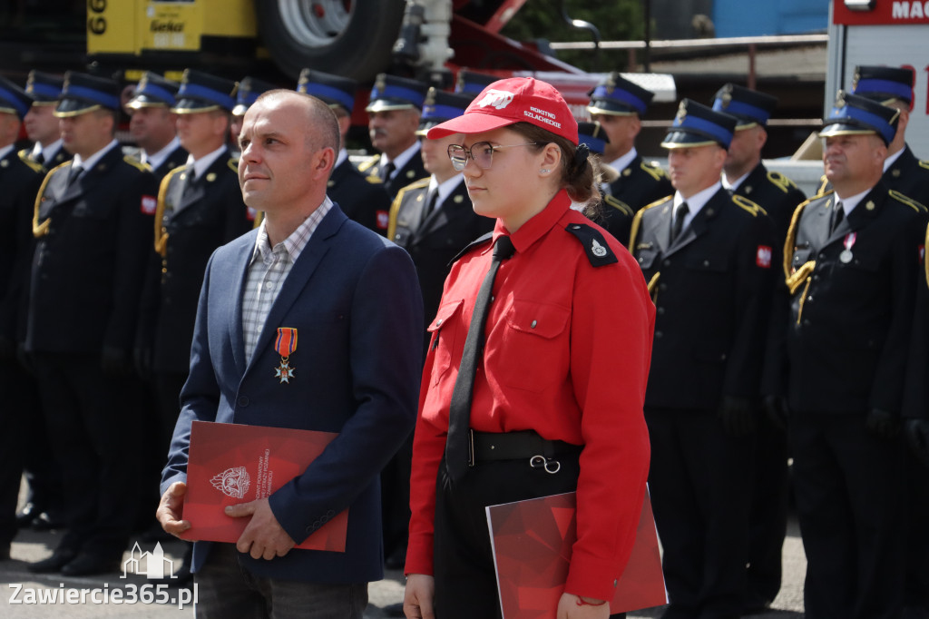 Fotorelacja: Powiatowe Obchody Dnia Strażaka w Zawierciu