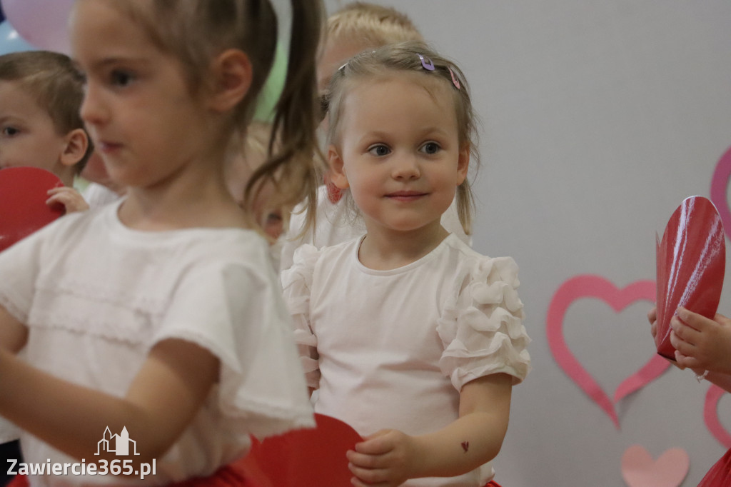 Fotorelacja II: Festyn Rodzinny w Przedszkolu Integracyjnym nr 3 w Zawierciu
