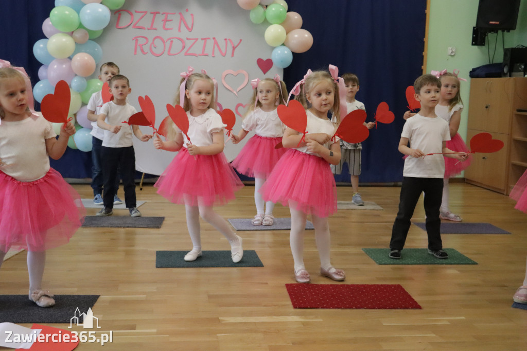 Fotorelacja II: Festyn Rodzinny w Przedszkolu Integracyjnym nr 3 w Zawierciu