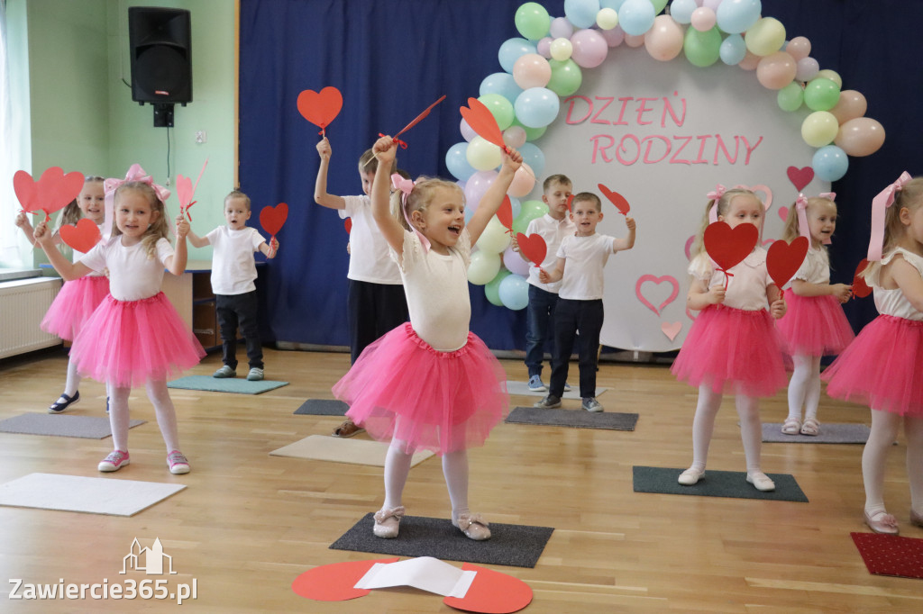 Fotorelacja II: Festyn Rodzinny w Przedszkolu Integracyjnym nr 3 w Zawierciu