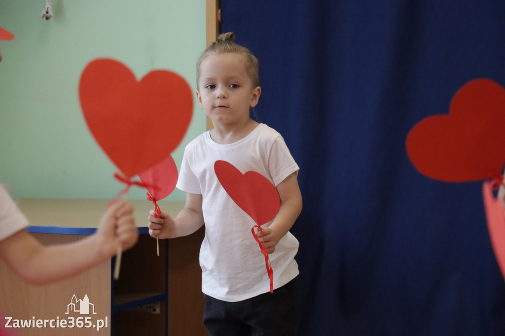 Fotorelacja II: Festyn Rodzinny w Przedszkolu Integracyjnym nr 3 w Zawierciu