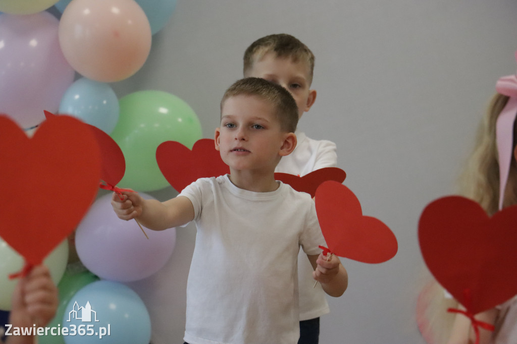 Fotorelacja II: Festyn Rodzinny w Przedszkolu Integracyjnym nr 3 w Zawierciu