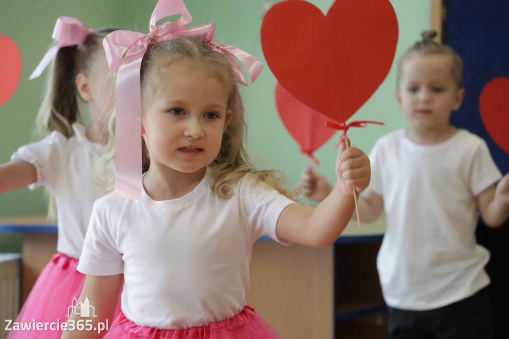 Fotorelacja II: Festyn Rodzinny w Przedszkolu Integracyjnym nr 3 w Zawierciu