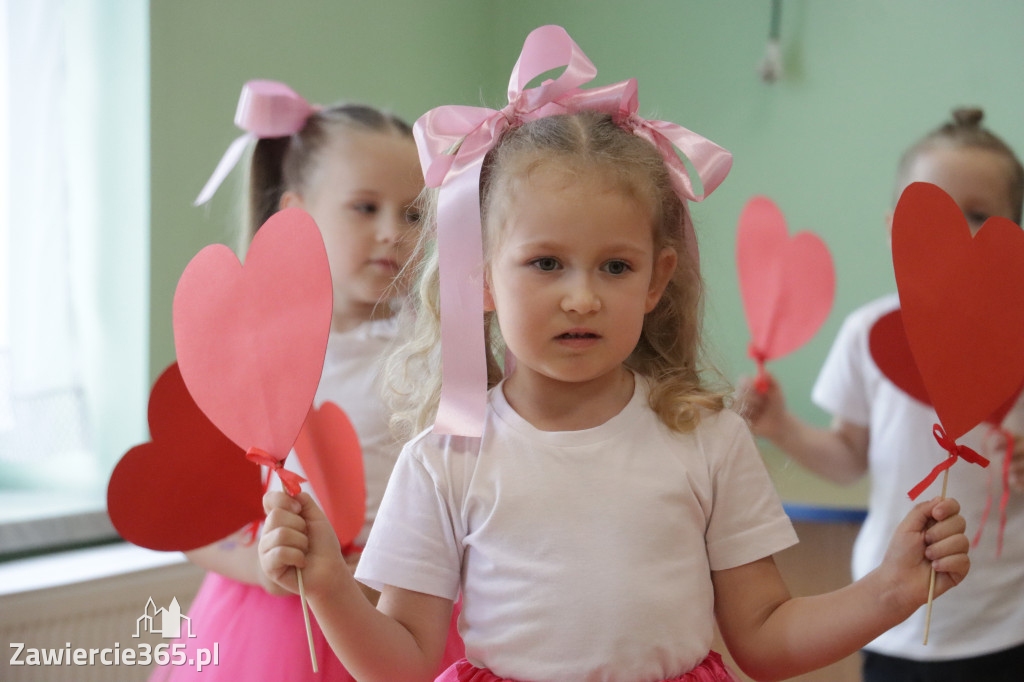 Fotorelacja II: Festyn Rodzinny w Przedszkolu Integracyjnym nr 3 w Zawierciu