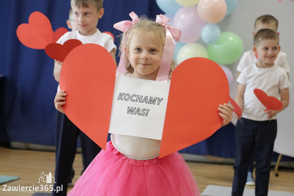 Fotorelacja II: Festyn Rodzinny w Przedszkolu Integracyjnym nr 3 w Zawierciu