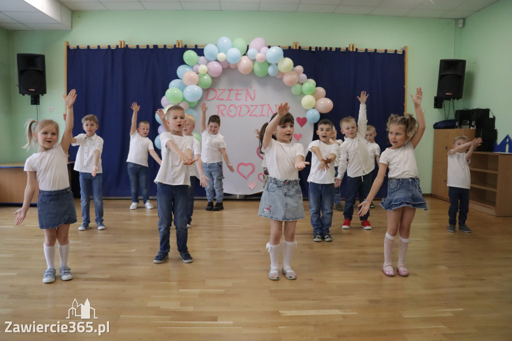 Fotorelacja II: Festyn Rodzinny w Przedszkolu Integracyjnym nr 3 w Zawierciu