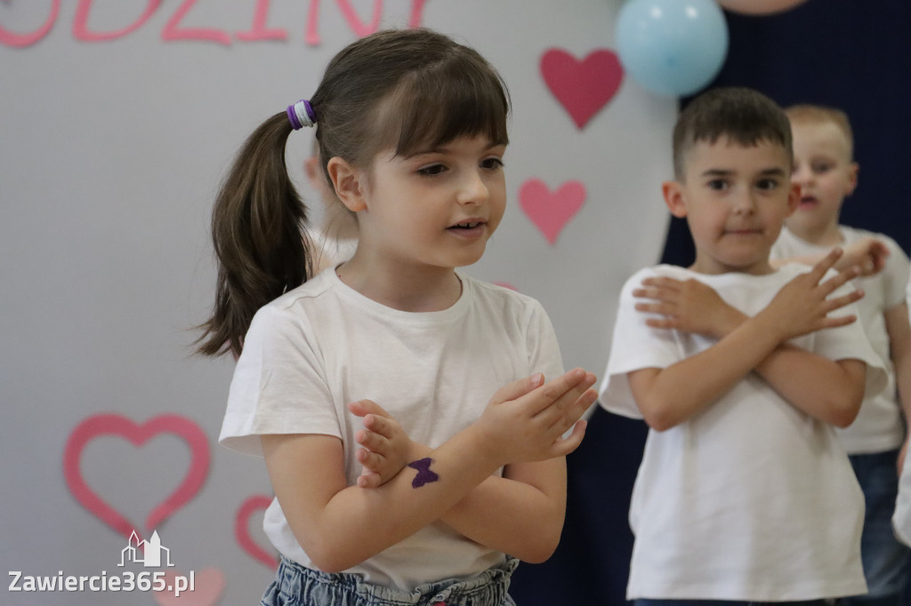 Fotorelacja II: Festyn Rodzinny w Przedszkolu Integracyjnym nr 3 w Zawierciu