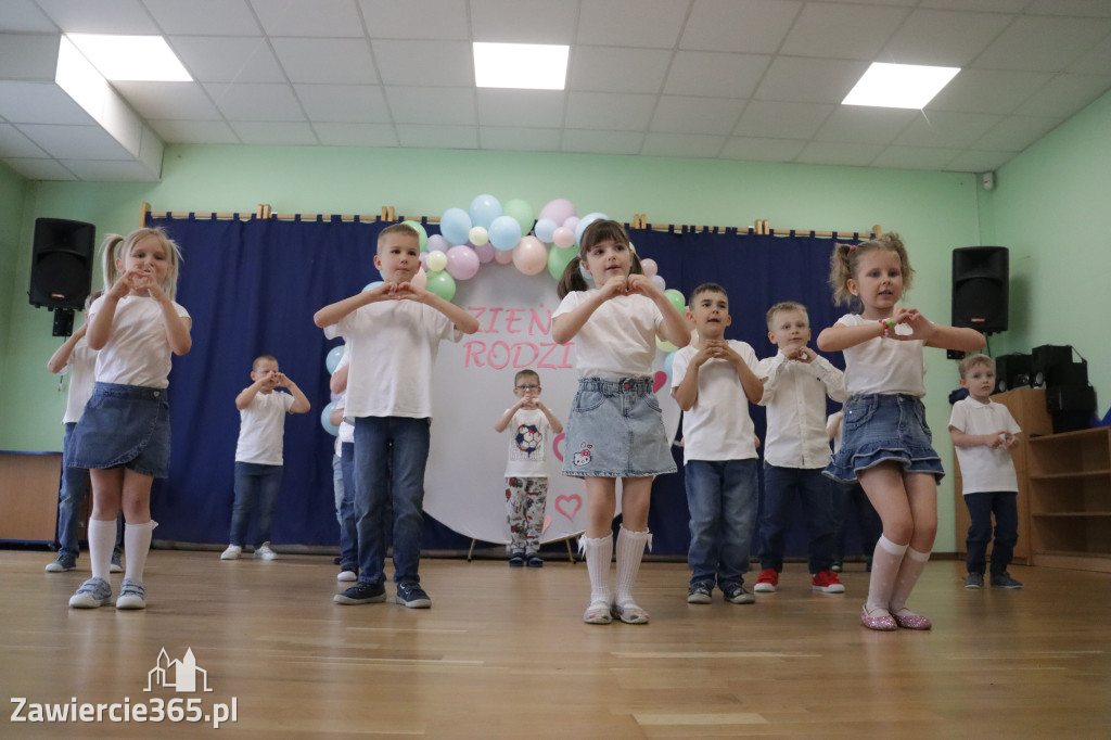 Fotorelacja II: Festyn Rodzinny w Przedszkolu Integracyjnym nr 3 w Zawierciu