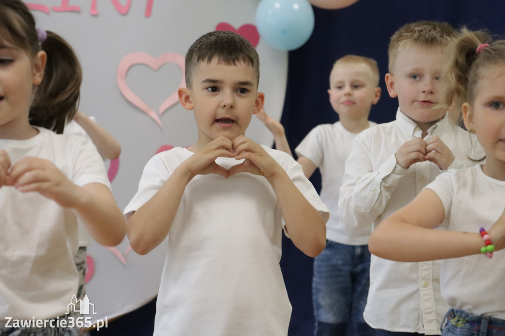 Fotorelacja II: Festyn Rodzinny w Przedszkolu Integracyjnym nr 3 w Zawierciu
