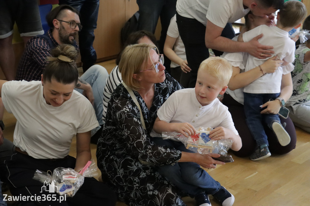 Fotorelacja II: Festyn Rodzinny w Przedszkolu Integracyjnym nr 3 w Zawierciu