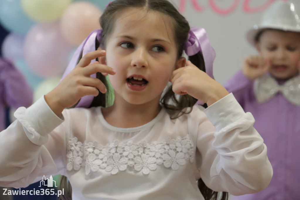 Fotorelacja I: Festyn Rodzinny w Przedszkolu Integracyjnym nr 3 w Zawierciu