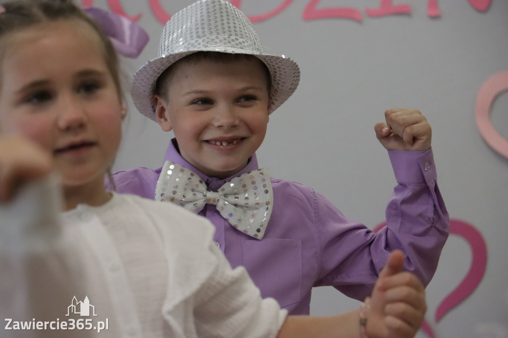 Fotorelacja I: Festyn Rodzinny w Przedszkolu Integracyjnym nr 3 w Zawierciu