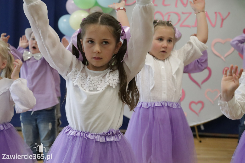 Fotorelacja I: Festyn Rodzinny w Przedszkolu Integracyjnym nr 3 w Zawierciu
