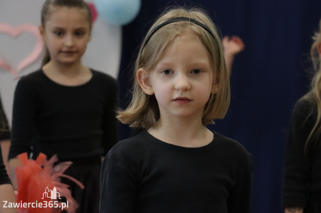 Fotorelacja I: Festyn Rodzinny w Przedszkolu Integracyjnym nr 3 w Zawierciu