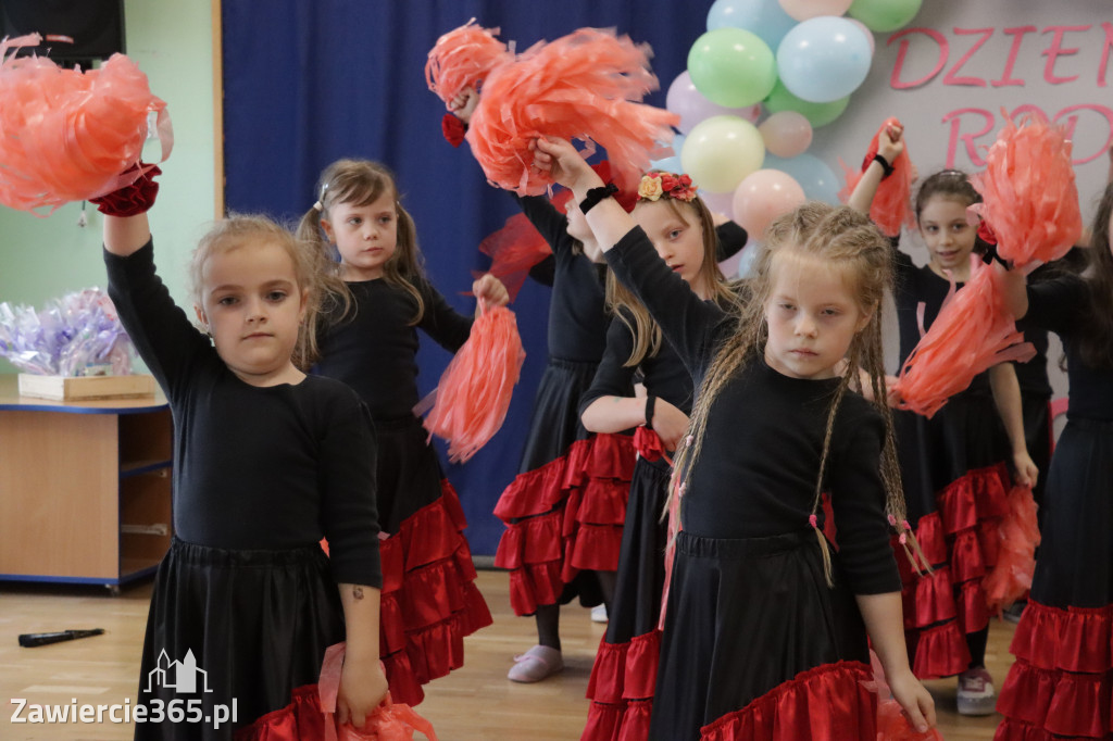 Fotorelacja I: Festyn Rodzinny w Przedszkolu Integracyjnym nr 3 w Zawierciu