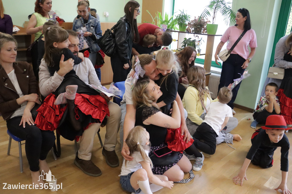 Fotorelacja I: Festyn Rodzinny w Przedszkolu Integracyjnym nr 3 w Zawierciu