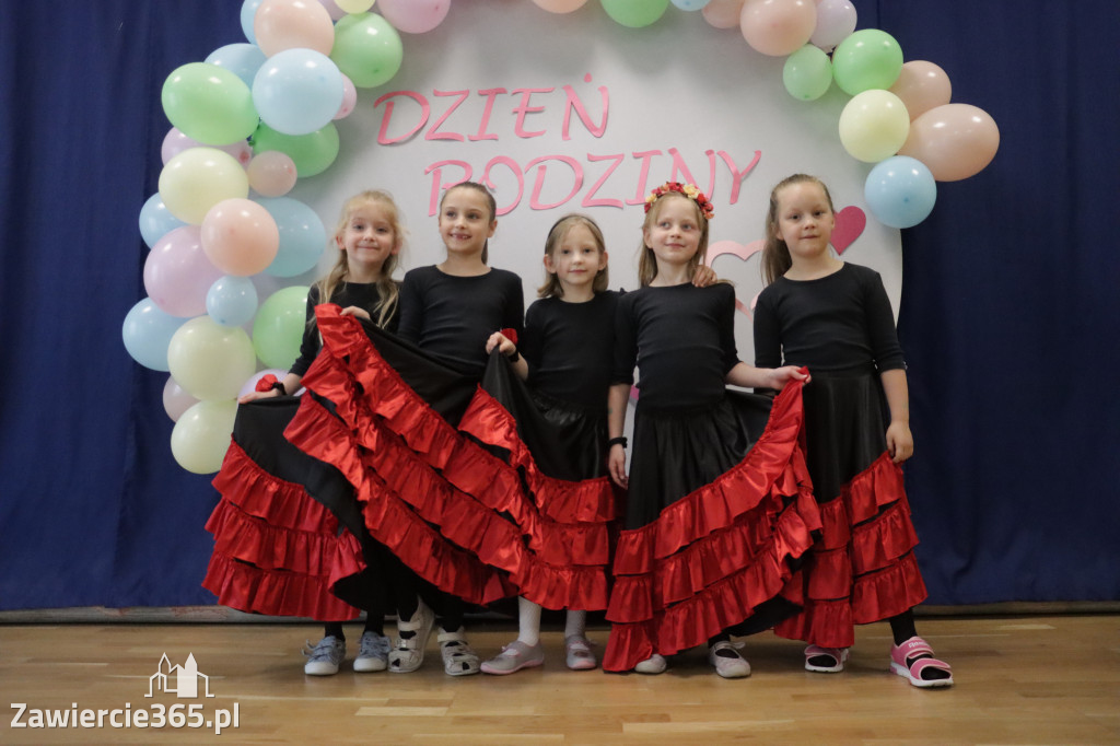 Fotorelacja I: Festyn Rodzinny w Przedszkolu Integracyjnym nr 3 w Zawierciu