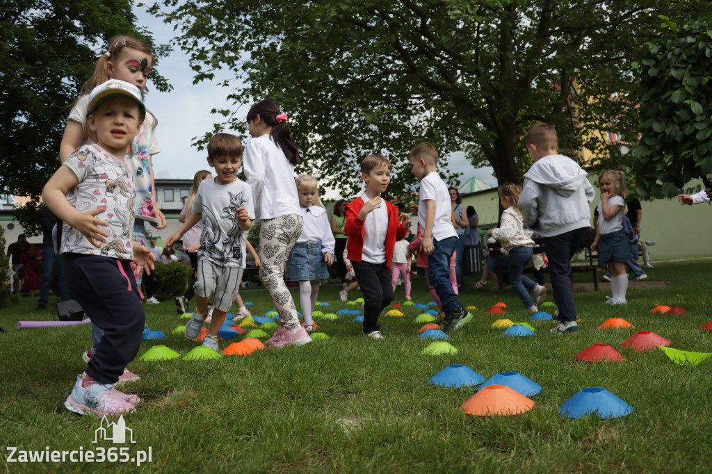 Fotorelacja I: Festyn Rodzinny w Przedszkolu Integracyjnym nr 3 w Zawierciu