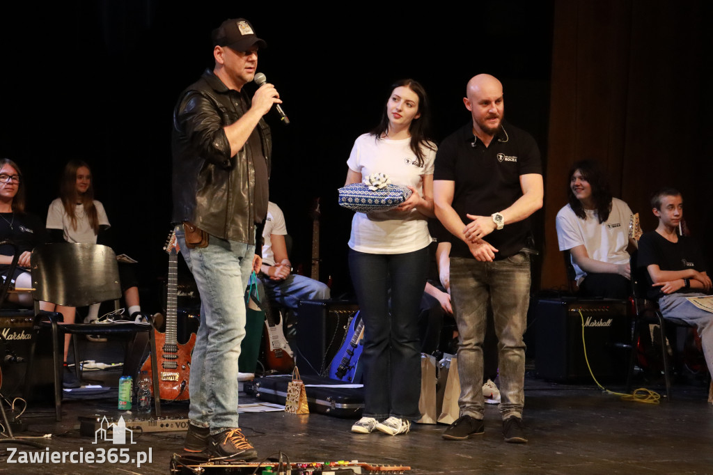 Fotorelacja: Podsumowanie roku szkolnego - Jurajska Szkoła Rocka w MOK Zawiercie