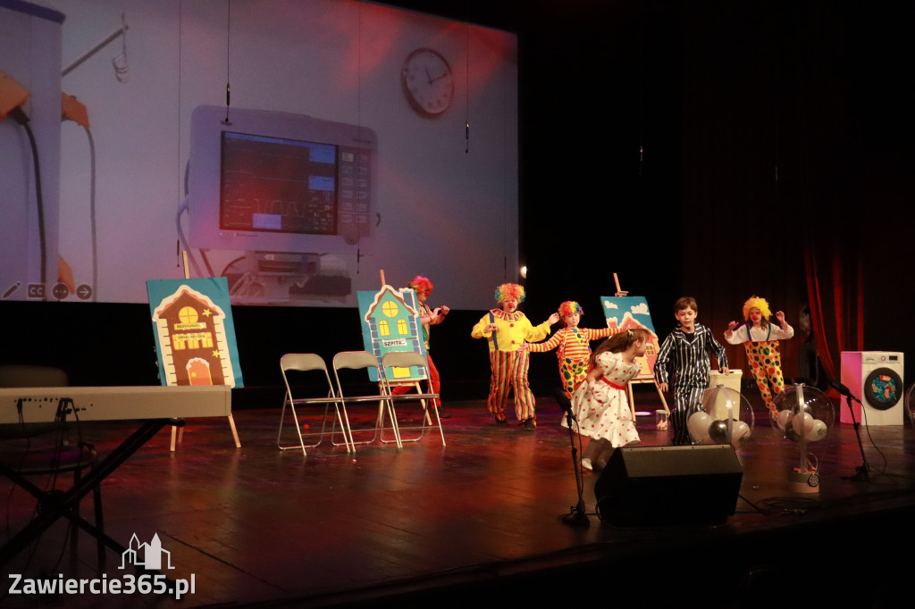 Fotorelacja: DZIECI DZIECIOM - Katolik w MOK Zawiercie