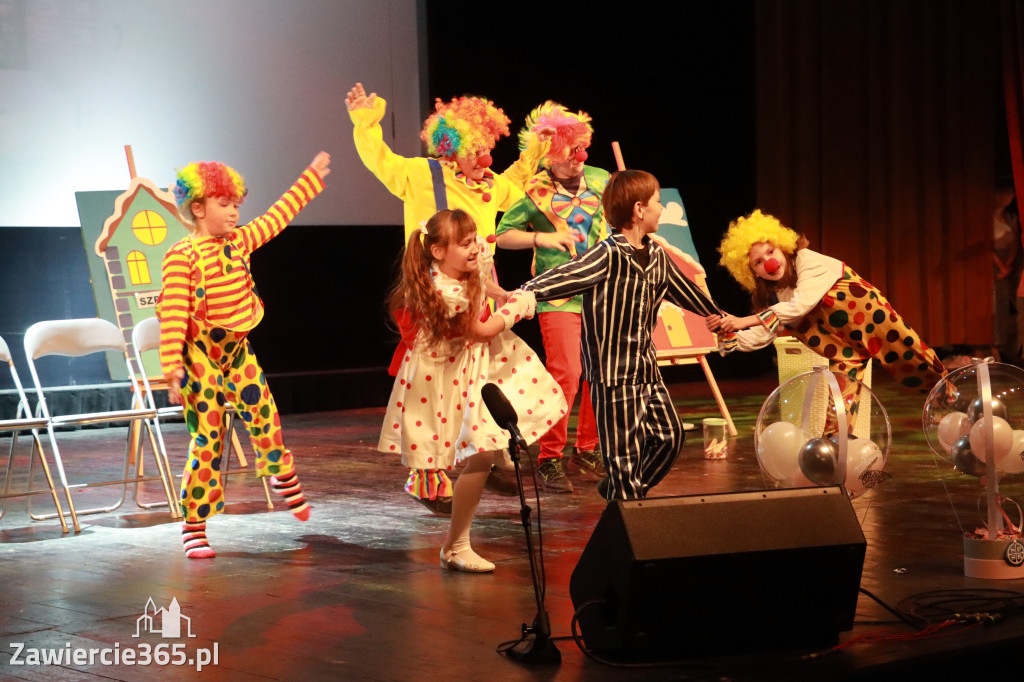 Fotorelacja: DZIECI DZIECIOM - Katolik w MOK Zawiercie