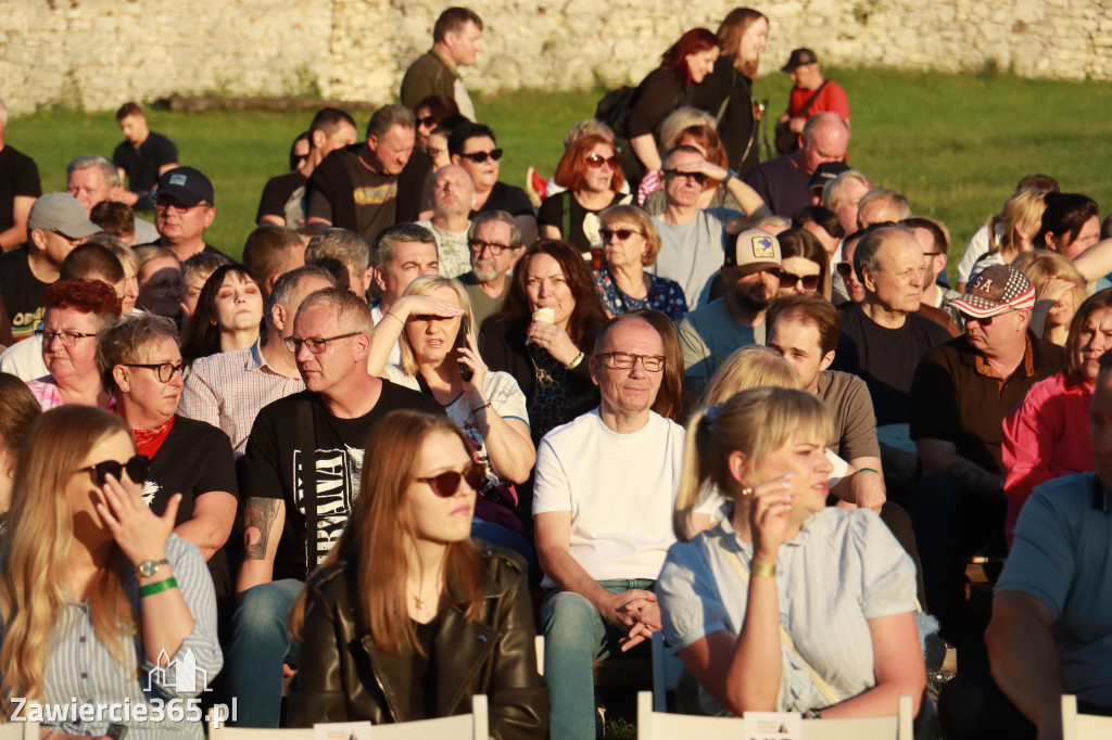 Fotorelacja I: KONCERT ROCKOWO SYMFONICZNY - Zamek Ogrodzieniec