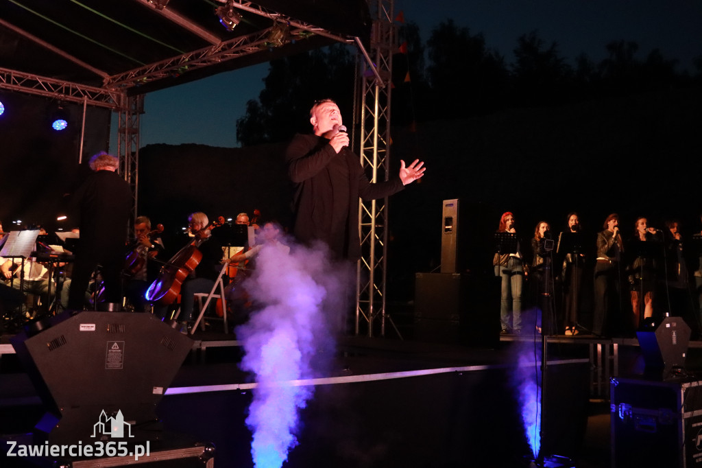 Fotorelacja II: KONCERT ROCKOWO SYMFONICZNY - Zamek Ogrodzieniec