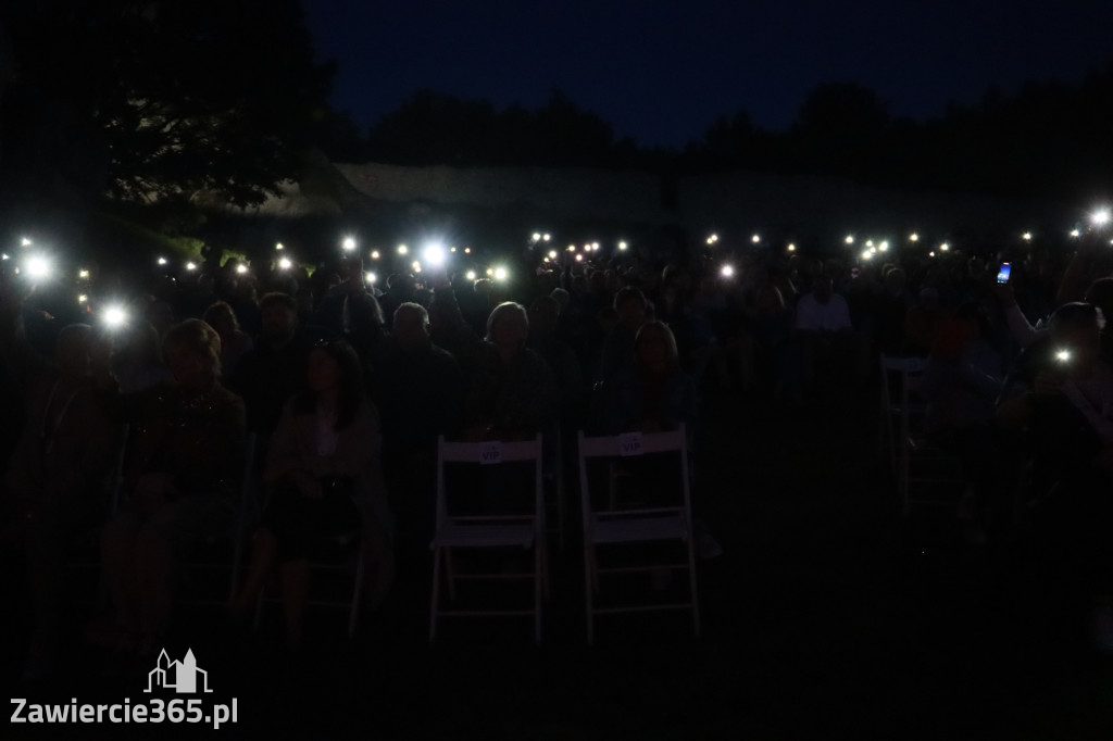 Fotorelacja II: KONCERT ROCKOWO SYMFONICZNY - Zamek Ogrodzieniec