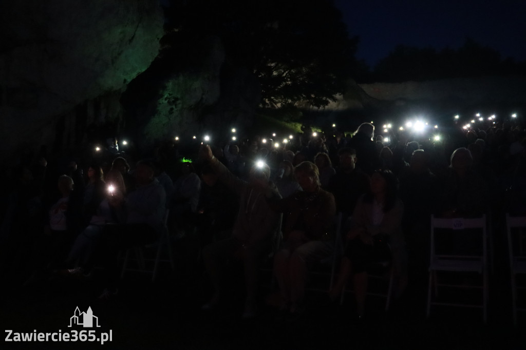 Fotorelacja II: KONCERT ROCKOWO SYMFONICZNY - Zamek Ogrodzieniec