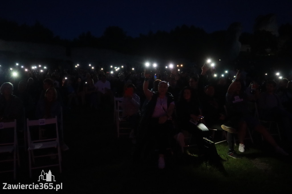 Fotorelacja II: KONCERT ROCKOWO SYMFONICZNY - Zamek Ogrodzieniec