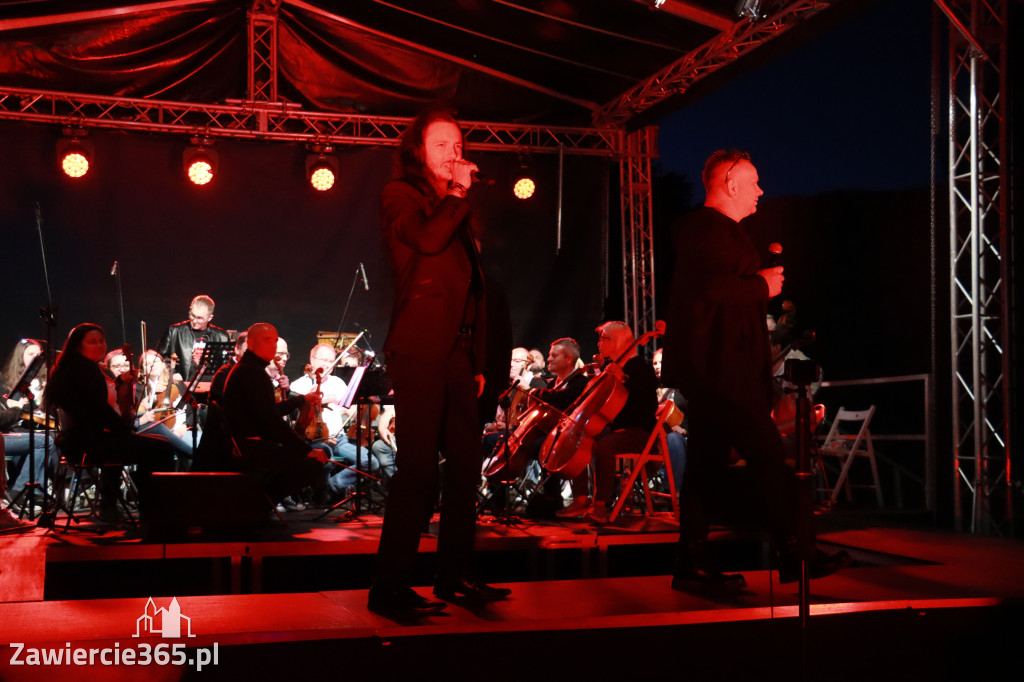 Fotorelacja II: KONCERT ROCKOWO SYMFONICZNY - Zamek Ogrodzieniec