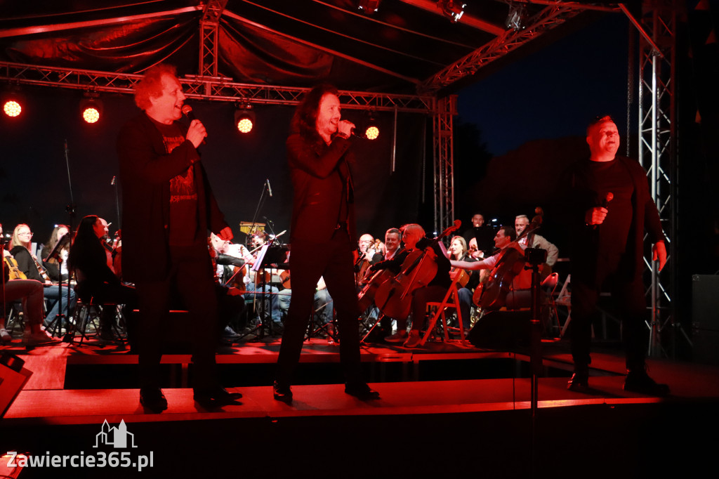 Fotorelacja II: KONCERT ROCKOWO SYMFONICZNY - Zamek Ogrodzieniec