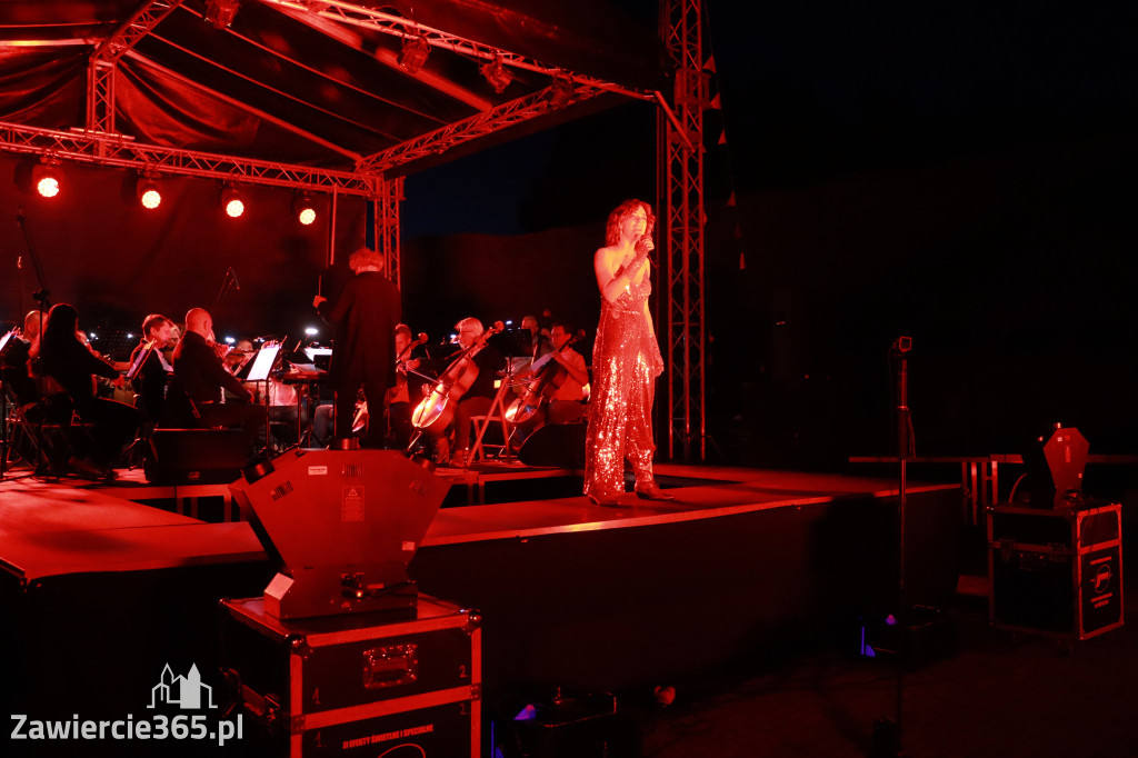 Fotorelacja II: KONCERT ROCKOWO SYMFONICZNY - Zamek Ogrodzieniec