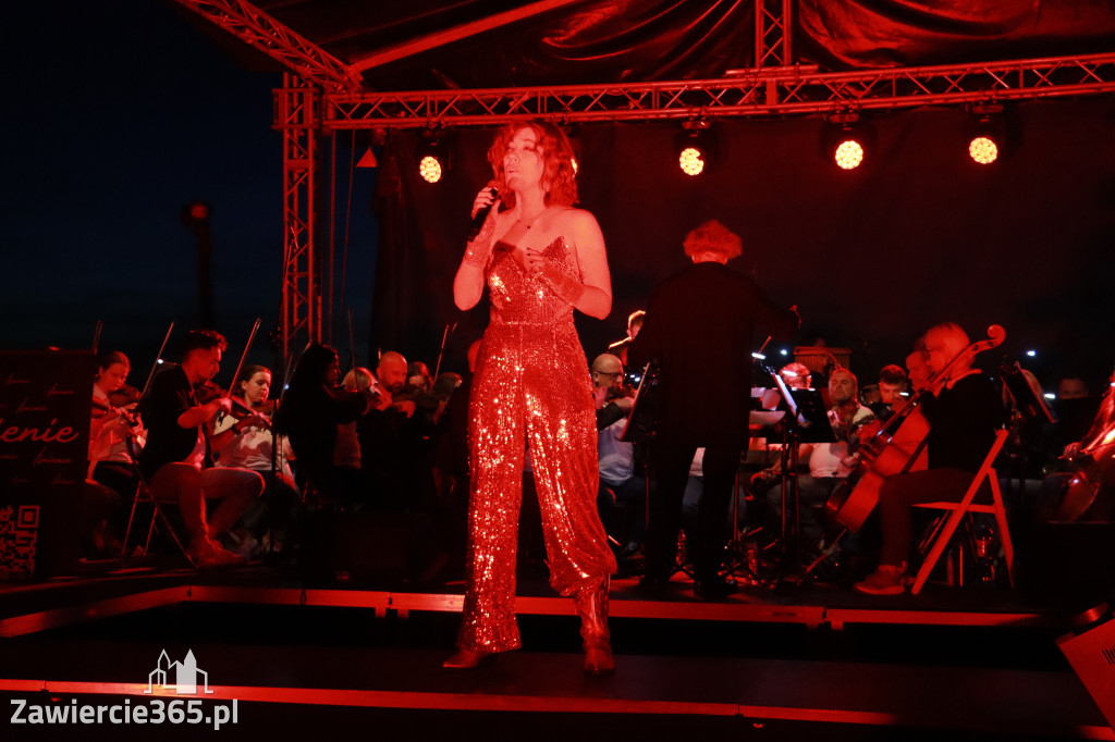 Fotorelacja II: KONCERT ROCKOWO SYMFONICZNY - Zamek Ogrodzieniec