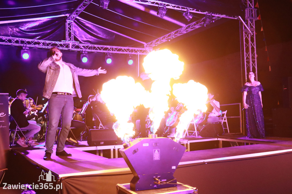 Fotorelacja II: KONCERT ROCKOWO SYMFONICZNY - Zamek Ogrodzieniec