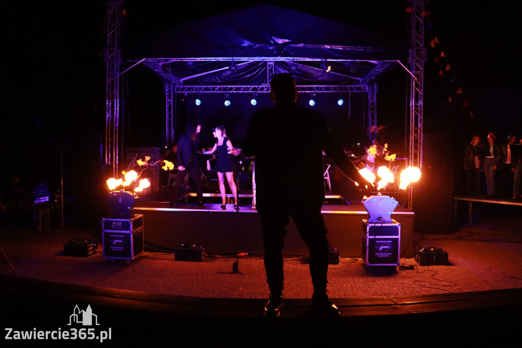 Fotorelacja II: KONCERT ROCKOWO SYMFONICZNY - Zamek Ogrodzieniec