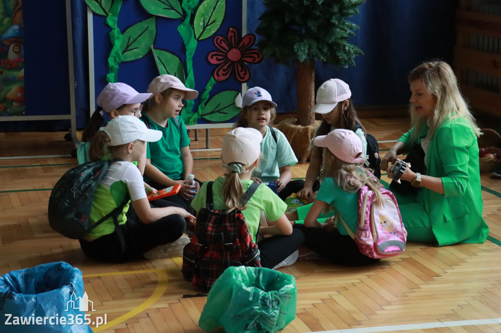 Fotorelacja: Oficjalne otwarcie „Pracowni pod chmurką” w Szkole Podstawowej nr 11 w Zawierciu - Marciszowie