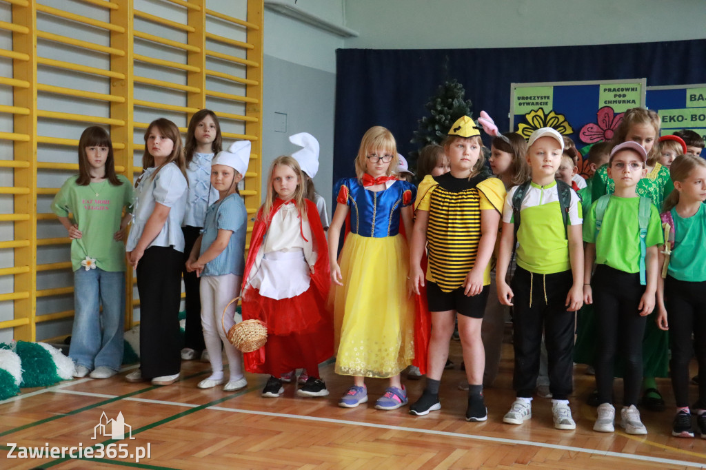 Fotorelacja: Oficjalne otwarcie „Pracowni pod chmurką” w Szkole Podstawowej nr 11 w Zawierciu - Marciszowie