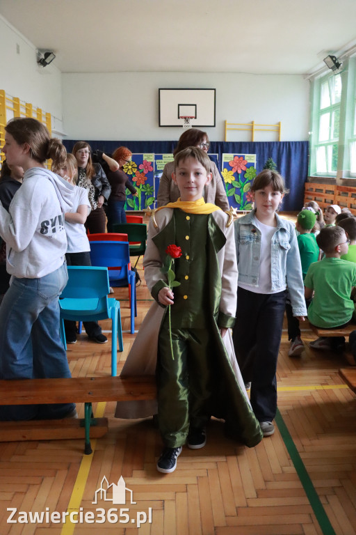 Fotorelacja: Oficjalne otwarcie „Pracowni pod chmurką” w Szkole Podstawowej nr 11 w Zawierciu - Marciszowie