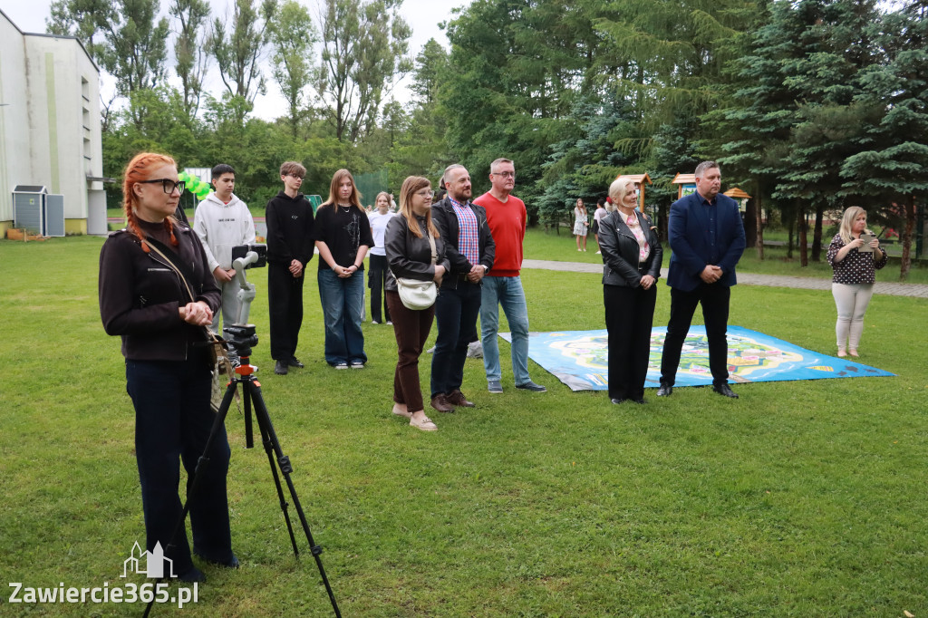 Fotorelacja: Oficjalne otwarcie „Pracowni pod chmurką” w Szkole Podstawowej nr 11 w Zawierciu - Marciszowie